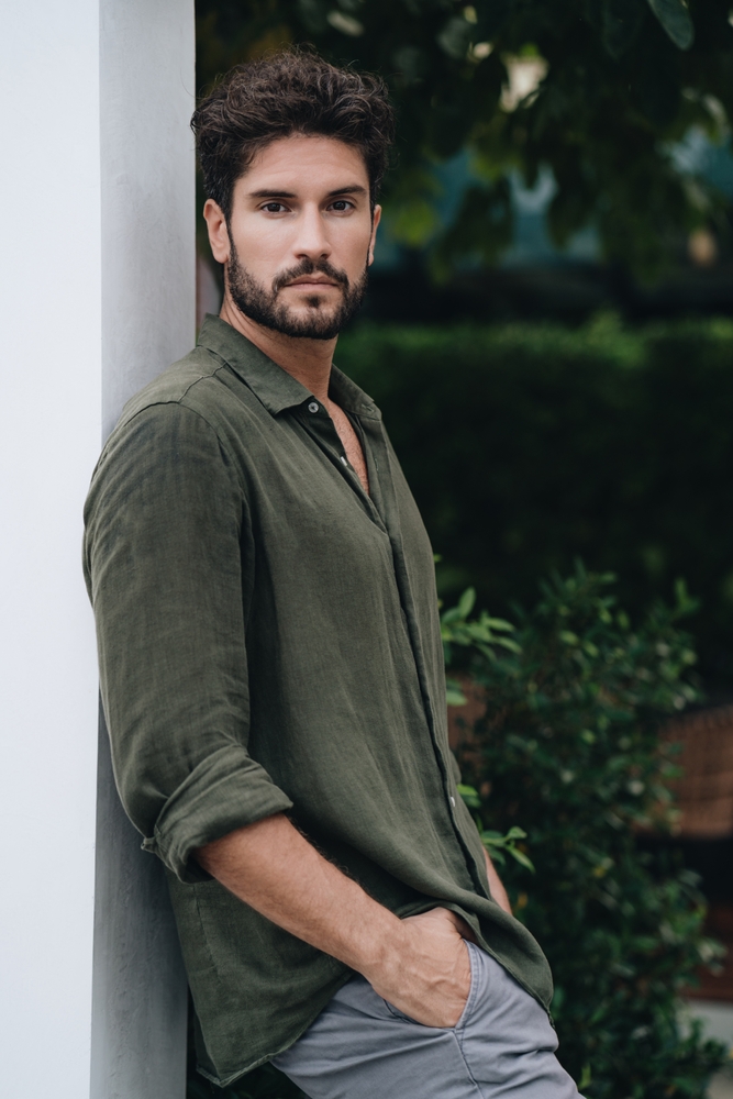 From Day to Night – The Smart Casual Shirt That Blends Style and Sophistication