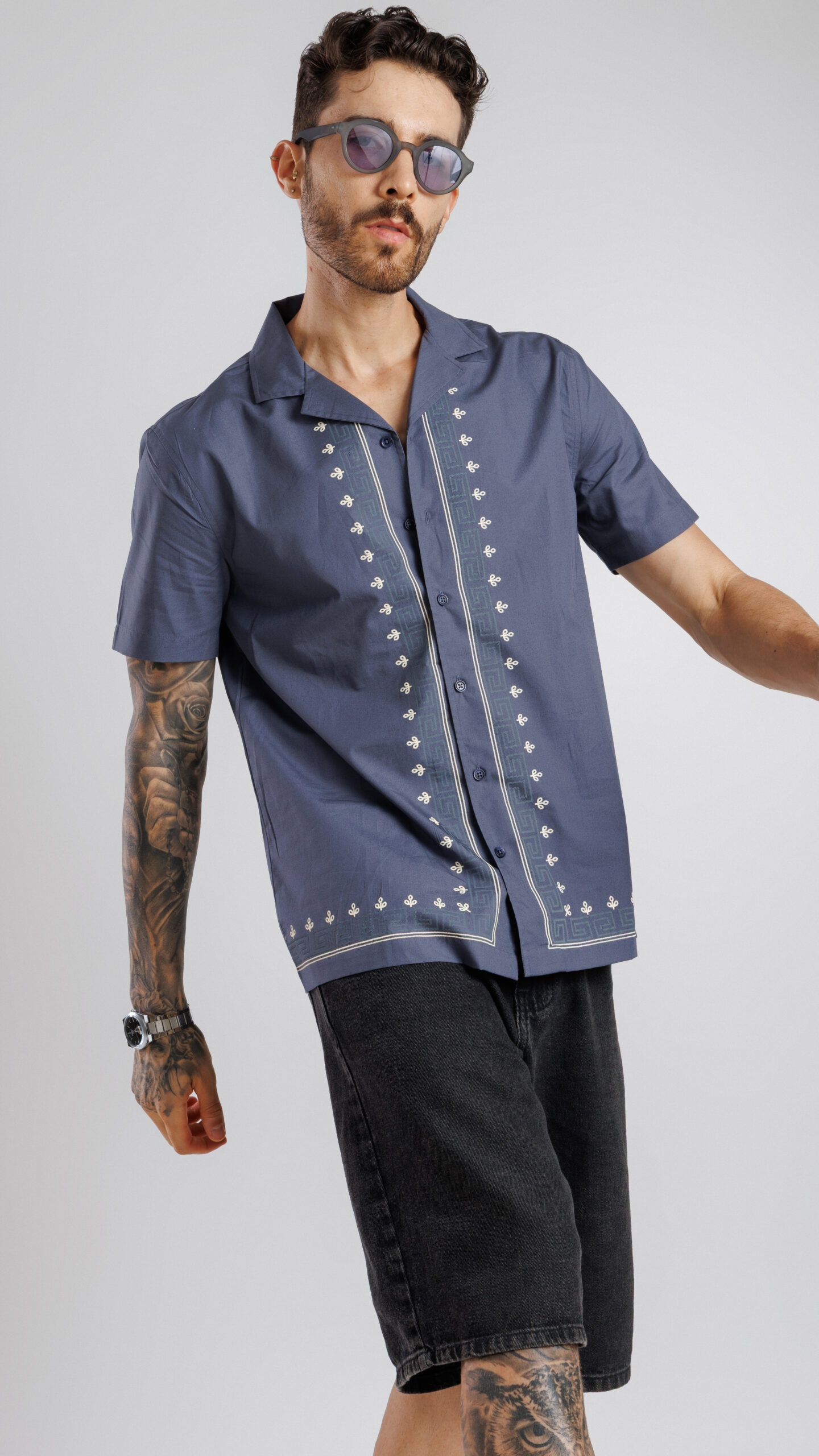 Smart Dressing with Anti-Odor Shirts: Stay Ahead of the Game