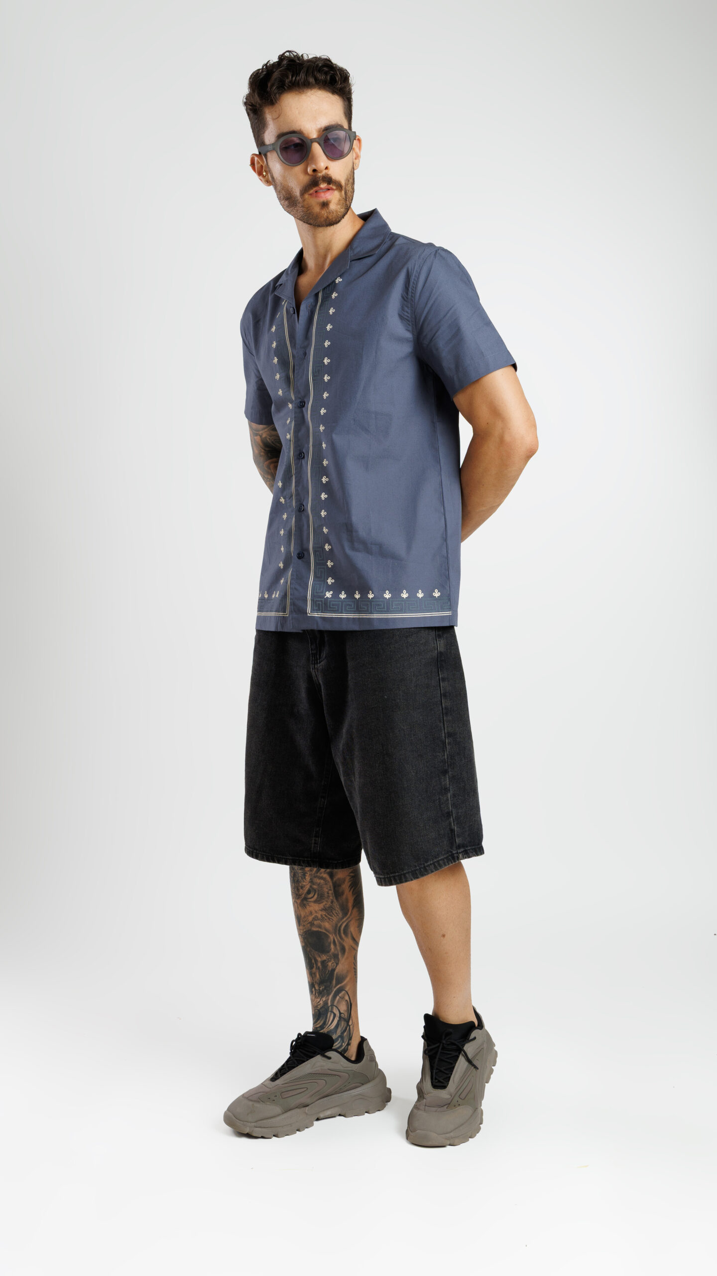 Why Anti-Odor Shirts Are the Ultimate Wardrobe Upgrade